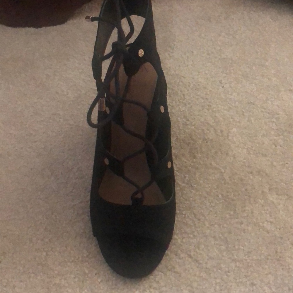 Black Indigo Rd lace up heels - Picture 5 of 7